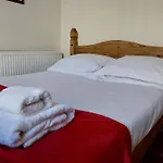 170 Victoria Road - 1 Bed Ground Floor Flat